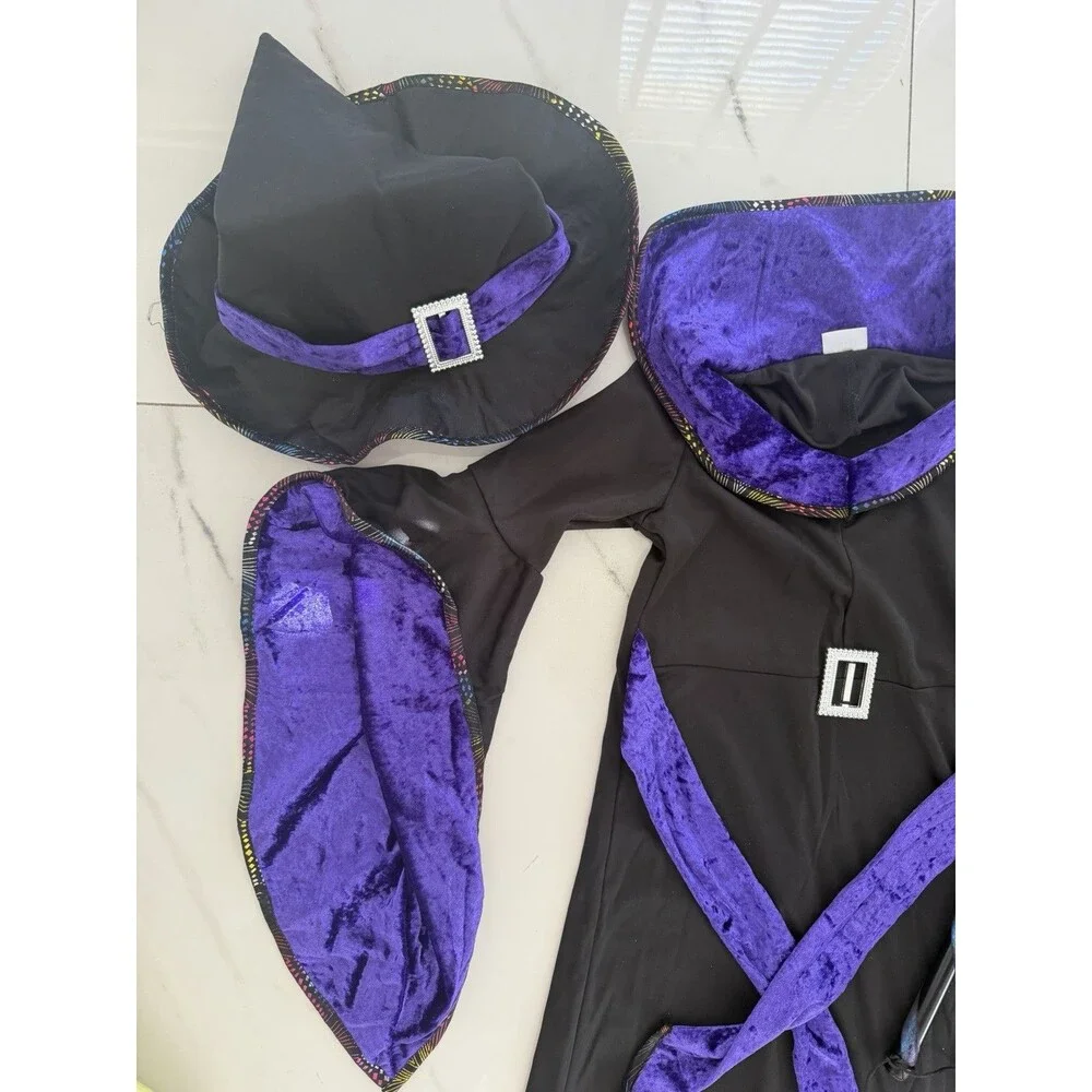 Girls Spirit Charmed Witch Costume Halloween Size small 4-6 with broom & hat